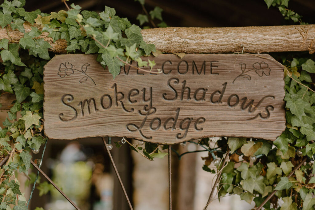 maggie-valley-north-carolina-fall-wedding-intimate-ceremony-woodsy-forest-smoky-mountains-morgan-augusta-images-7